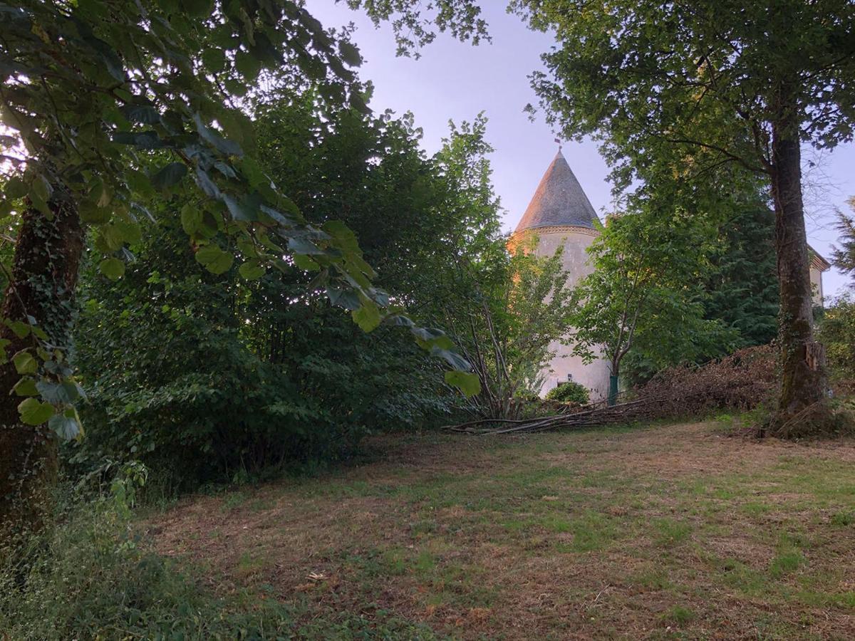 Chateau Gros Puy, Petit Chateau Chambre D'Hote Abjat-sur-Bandiat Exterior foto