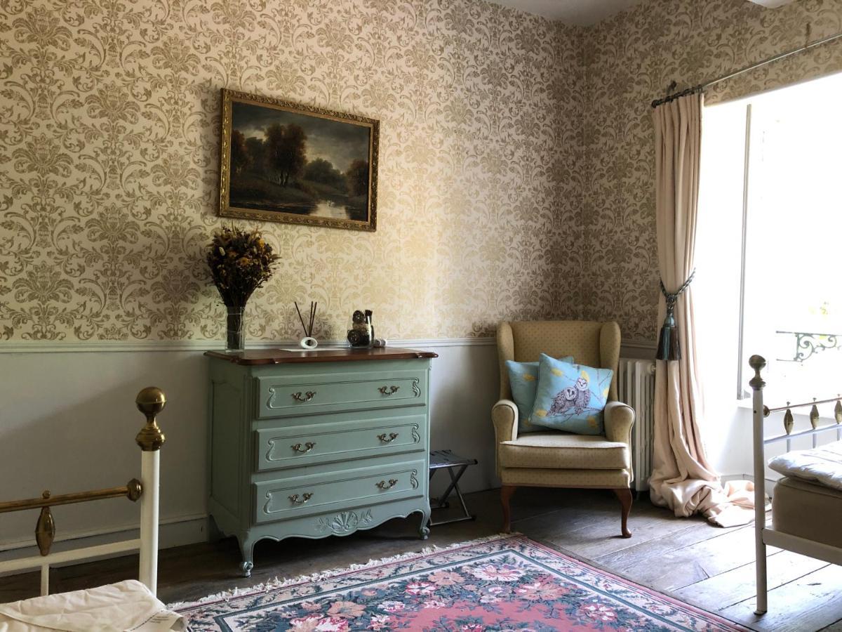 Chateau Gros Puy, Petit Chateau Chambre D'Hote Abjat-sur-Bandiat Exterior foto